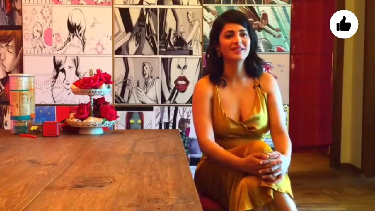Shruti Haasan's Oops MOMENT at Lakme Fashion Week 2016