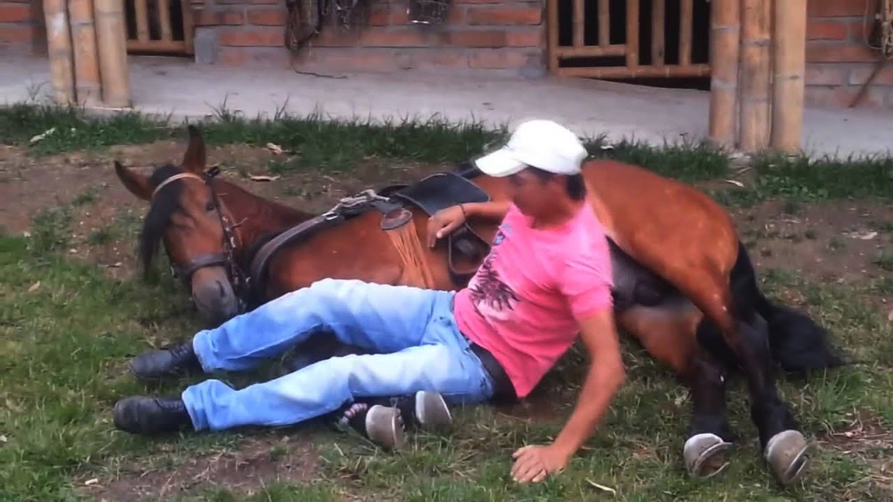 Andres Ariza .- Cesar Buitrago (Video)