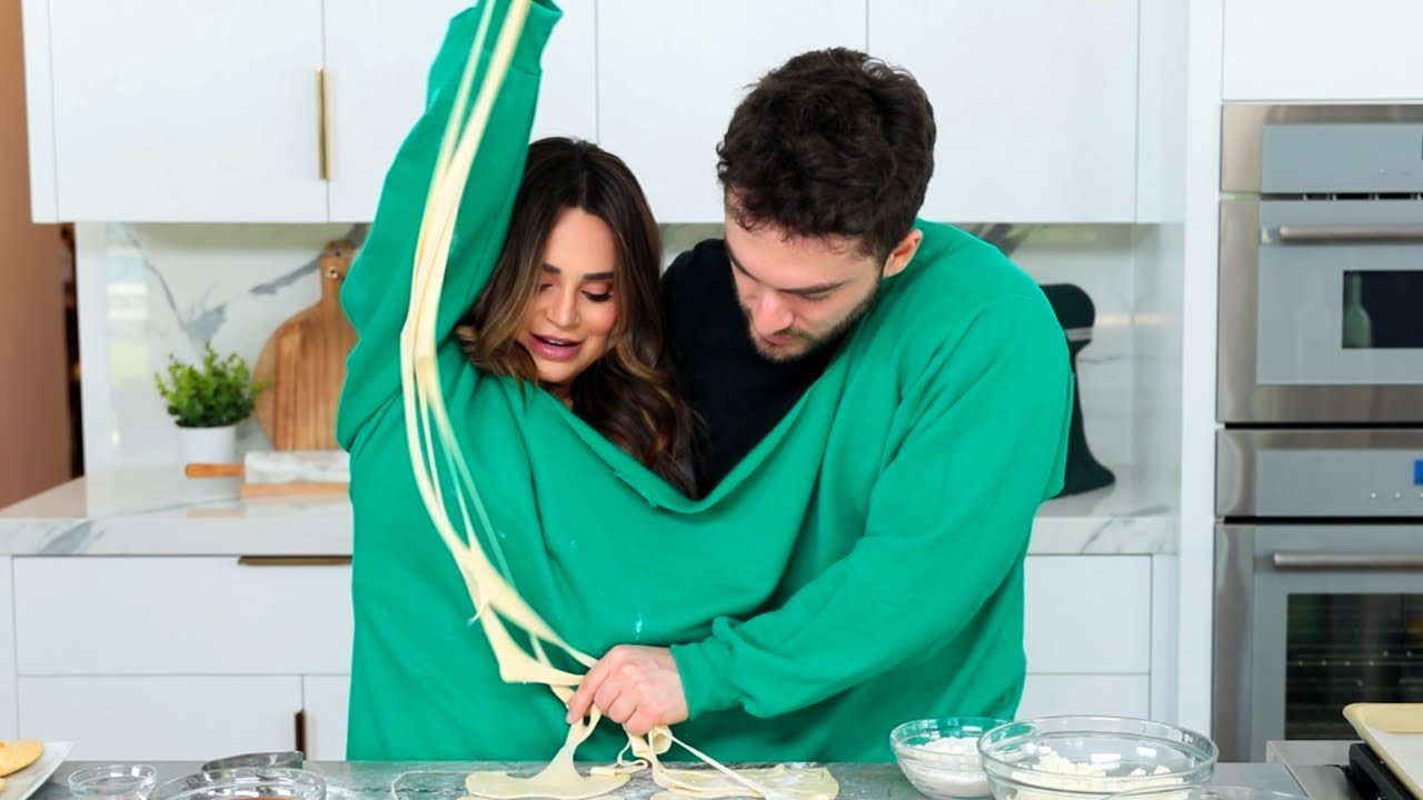 One Handed Pizza Roll Controller Baking Challenge w/ Rosanna Pansino
