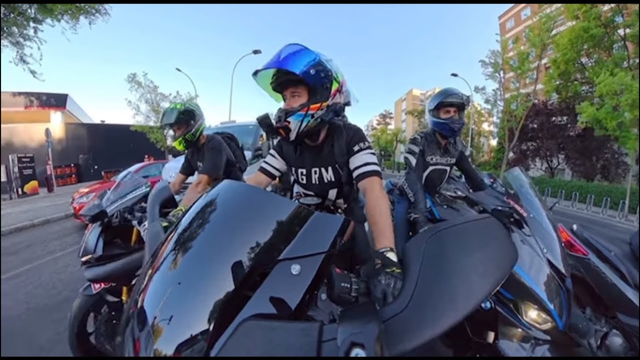 I'M HAVING A MOTORCYCLE MEETING AND IT'S A MESS 🏍️🔥