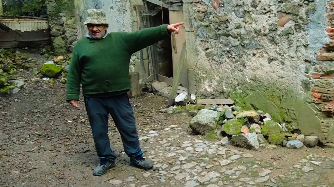 Inside an Abandoned Church: The Surprising Home of a Mysterious Stranger (Monchique, Portugal)