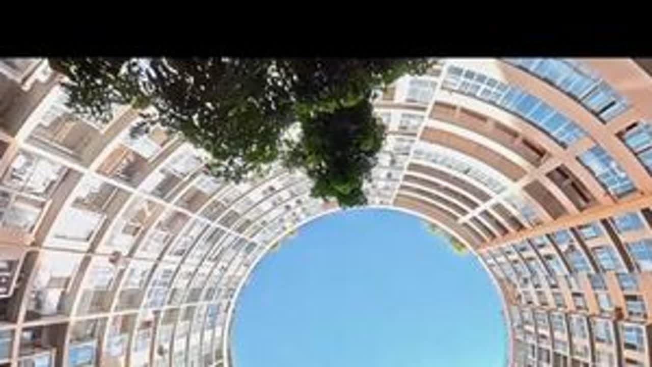 昆明街头City Walk 每次到昆明都是匆匆而过，但这次我们静静在昆明呆了5天，这里有许多城市秘密等待发现，我们在昆明City Walk，游历了黄公东街、昆明老街、天空之眼、翠湖，这些我们熟悉...