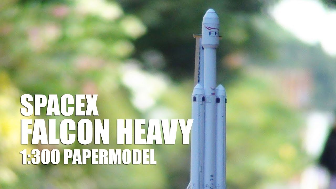 SpaceX Falcon Heavy Papermodel