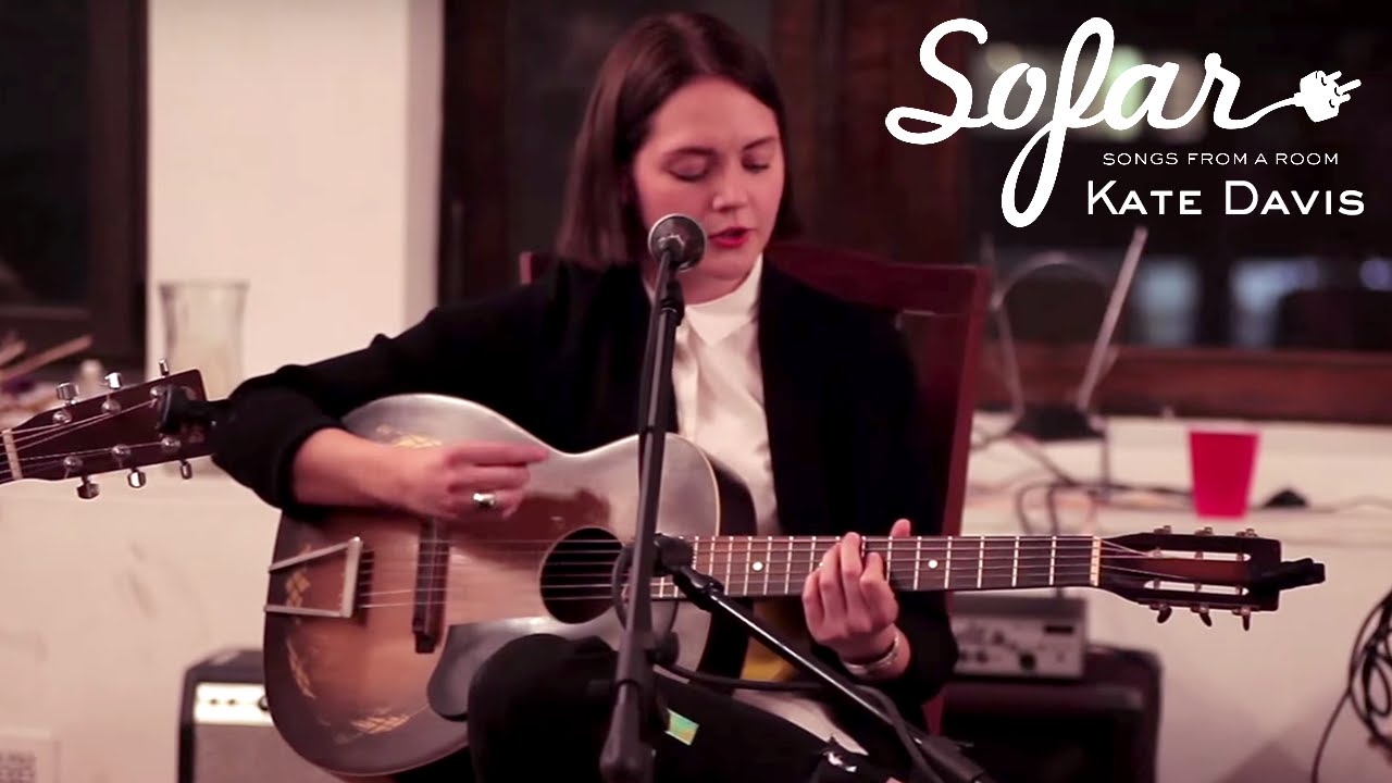 Kate Davis - Battle Scars | Sofar NYC