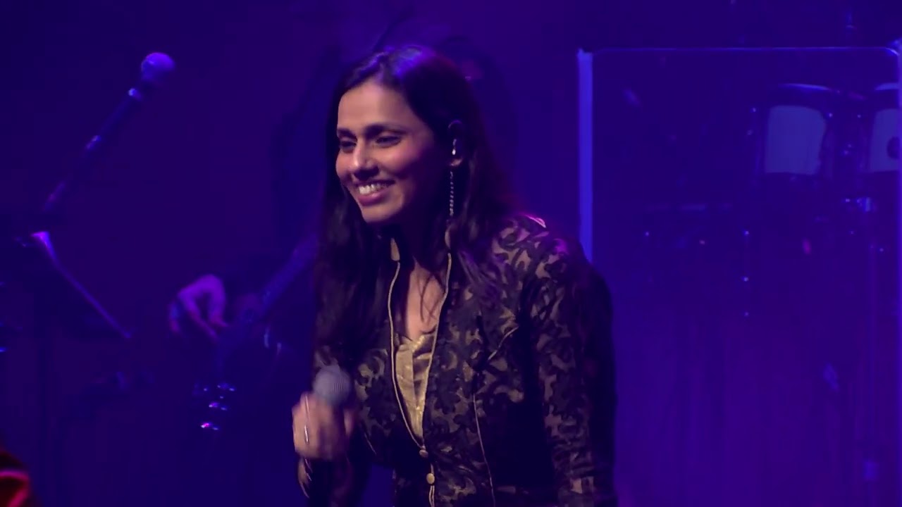 Haal Kaisa hai janaab ka&times; Piya Piya Piya|Nihira Joshi |Live performance with Shaan | NMACC