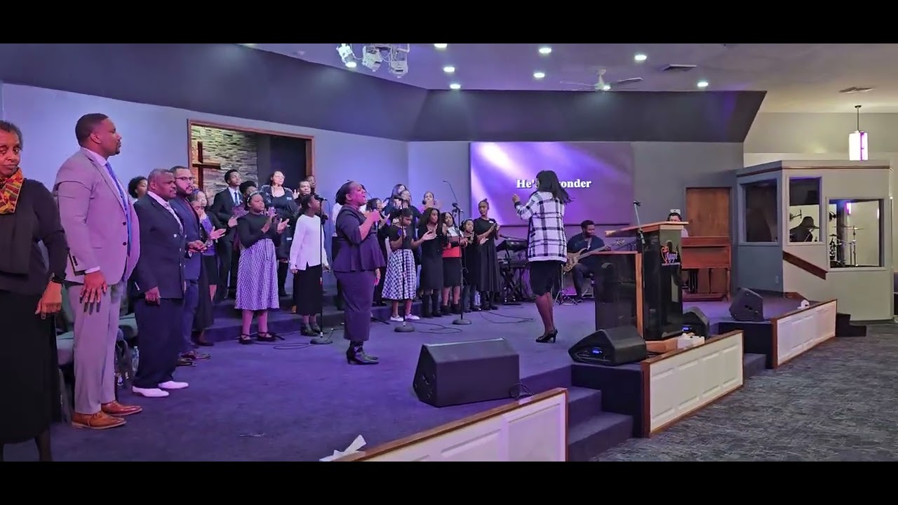 Agape Unashamed For Christ Youth Choir : He's A Wonder. - Chicago Mass Choir