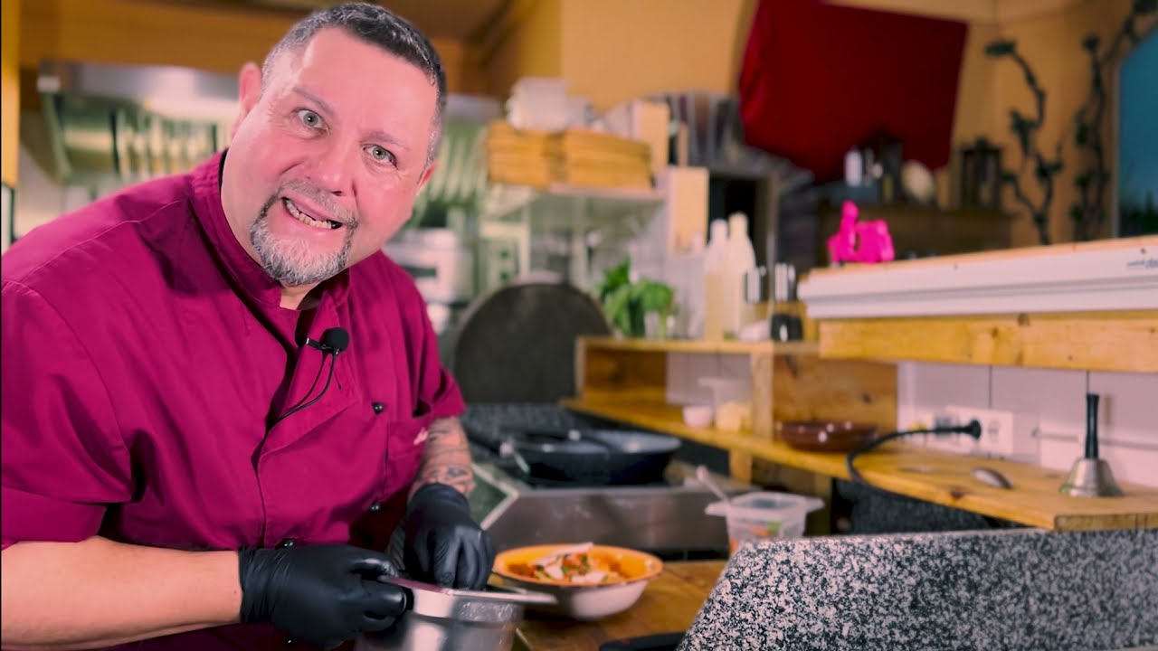 Kochen bei Salvo's Late Night - Wir machen Spaghetti Trapanese 🍝