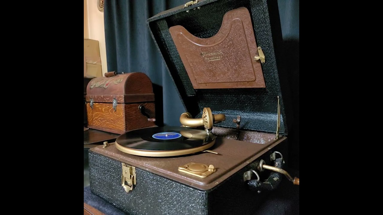 Louis Armstrong & Earl Hines（ルイ・アームストロング & アール・ハインズ）♪Weather Bird♪ 1928年 78rpm. Brunswick Panatrope.