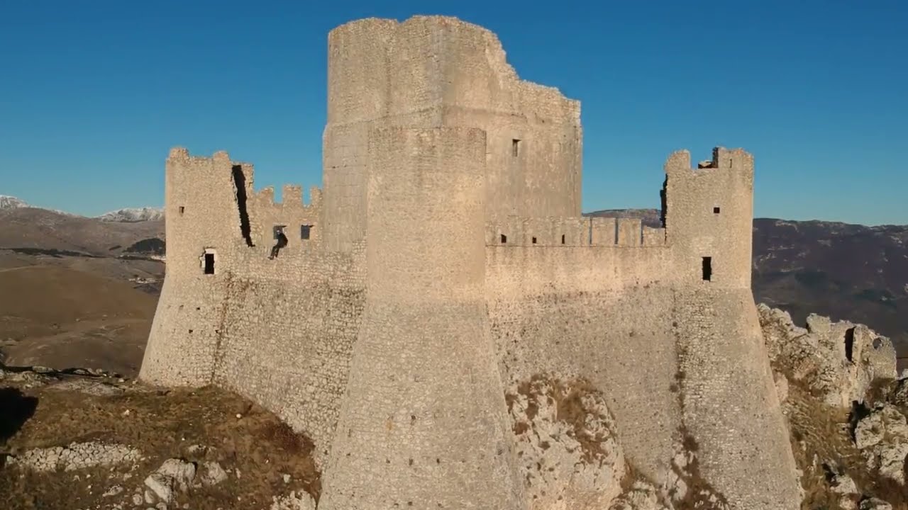 In volo sui castelli aquilani | Parte 2