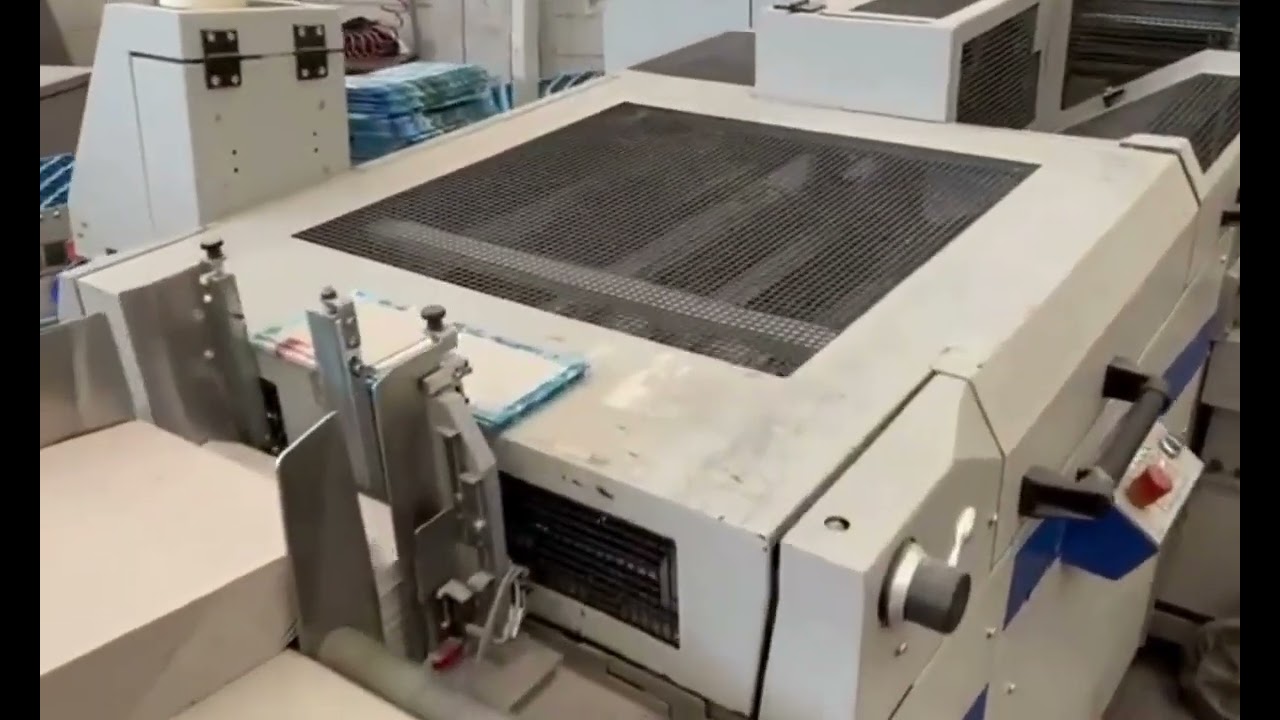 Discover our Kolbus DA 270 casemaker!