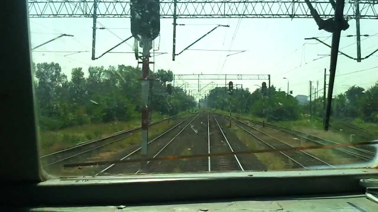Jazda EU07 przez most nad Odrą we Wrocławiu (widok z kabiny)