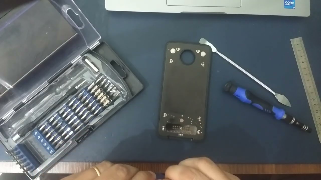 TUMI Power Pack for Moto Z series dissassembly