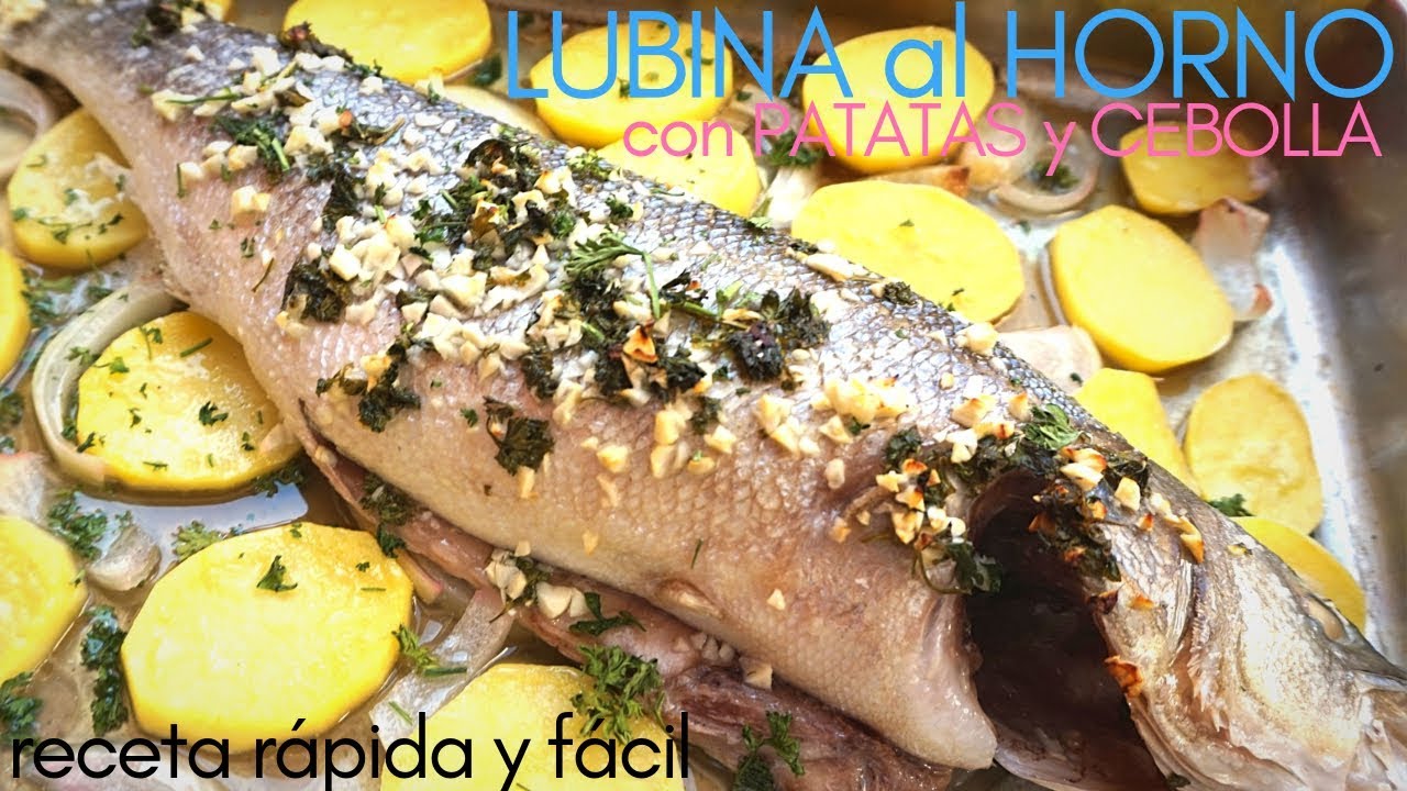 LUBINA 🦈 al HORNO con 🥔 papas y cebolla.