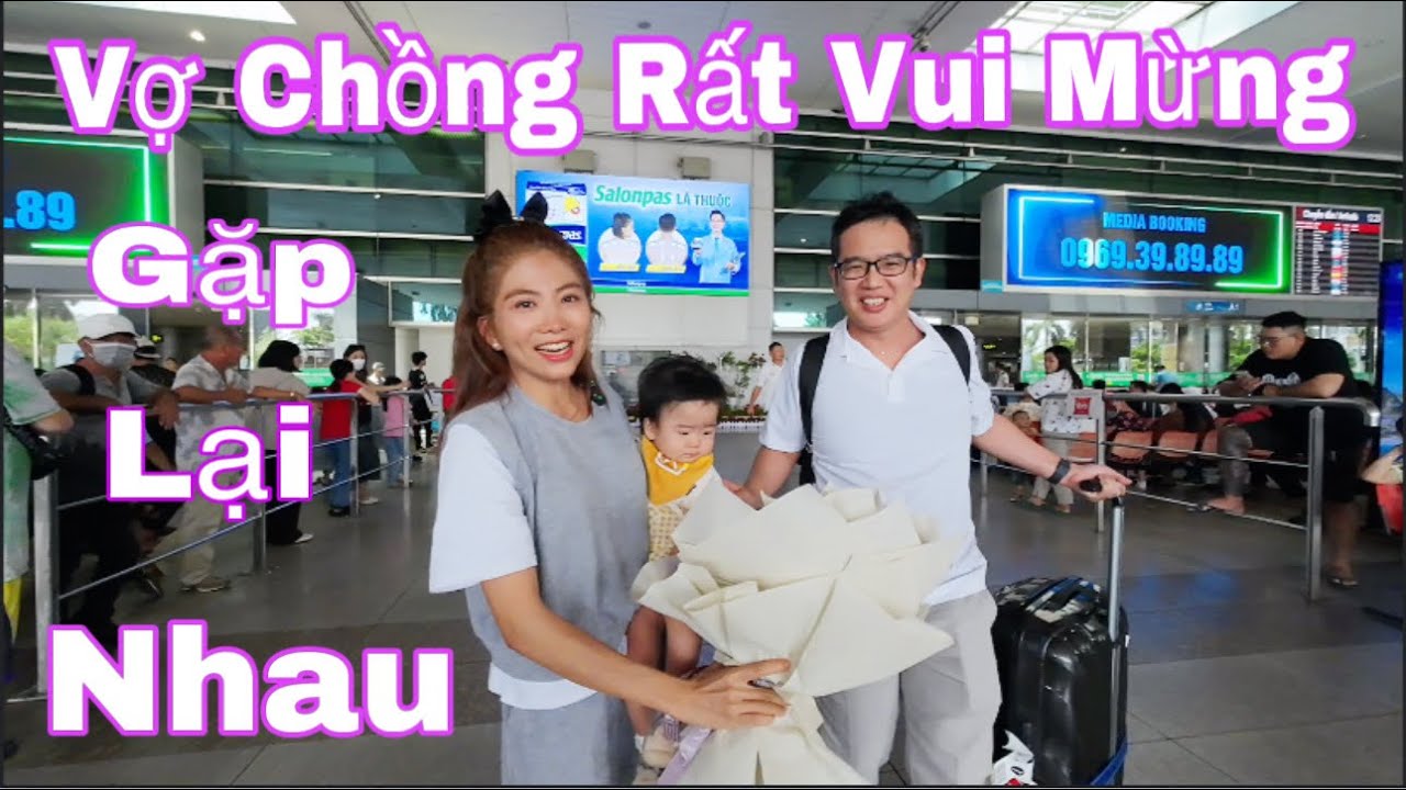 Mẹ và Harin đã gặp ba Suke .Ba tặng quà gì cho cả nhà nè .!
