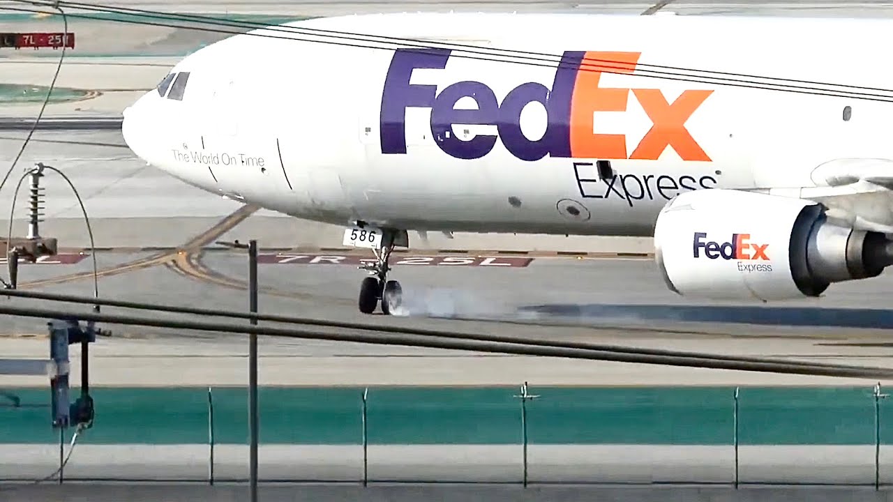 Pilot Destroys Nose Gear