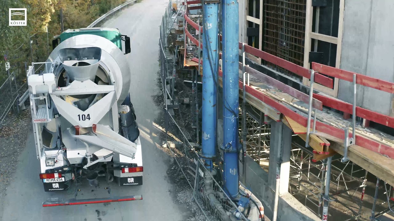 Betonage der st&uuml;tzenfreien Ballsaal-Decke | Mucon-Hotel in M&uuml;nchen