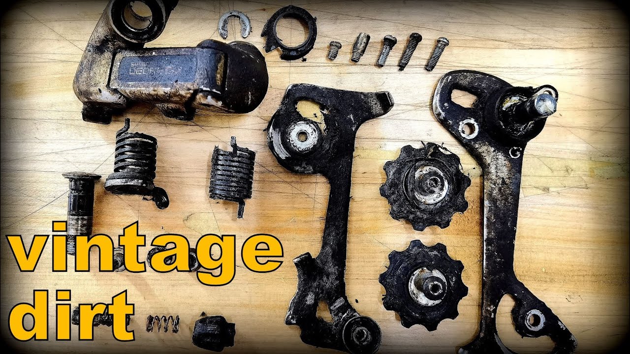 This vintage derailleur started to decay. Old Peugeot bike restoration. Part 1/3. Cleaning rear mech