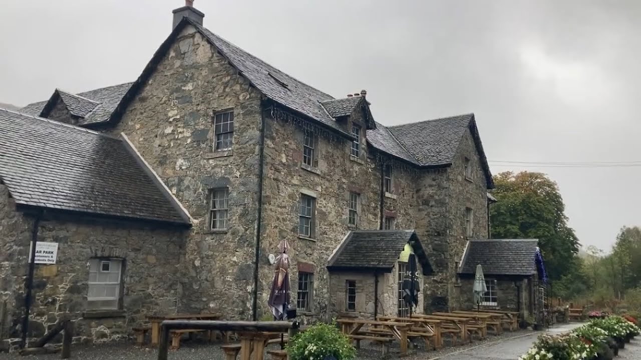 Самая посещаемая привидениями гостиница в Шотландии? The Drovers Inn