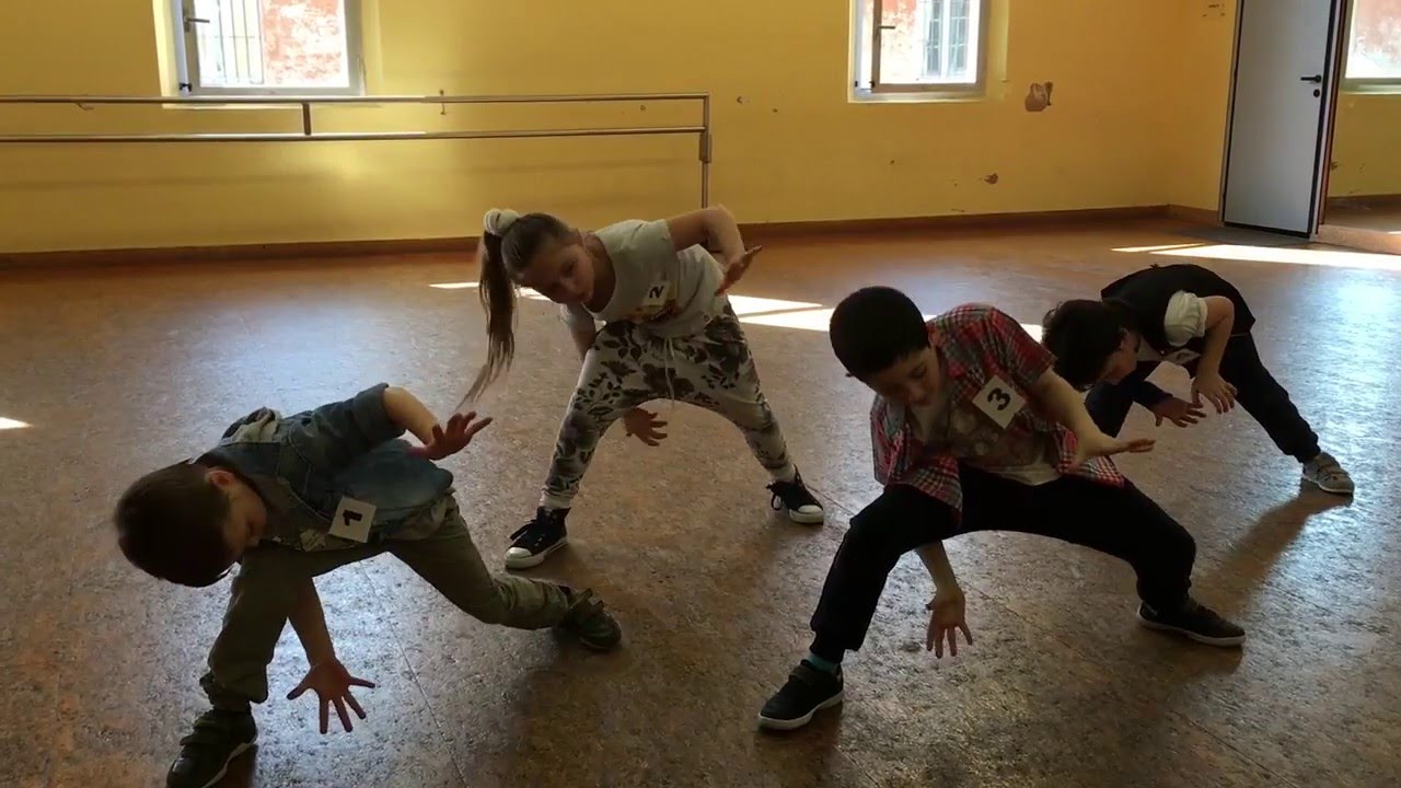 Uptown Funk - A lezione di Hip Hop - corso ragazzi 6/8 anni - CID Accademia Danza - Parma