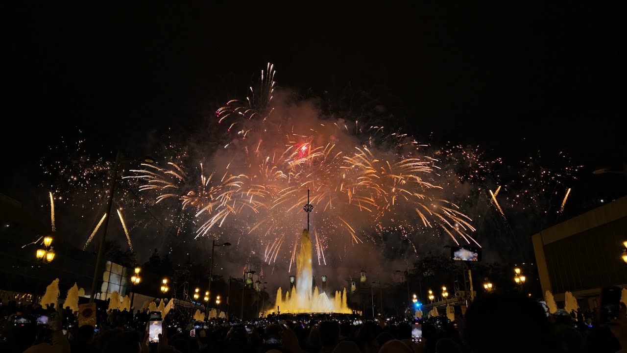 How Barcelona celebrate new year. #newyear2026 #barcelona #spain #views 