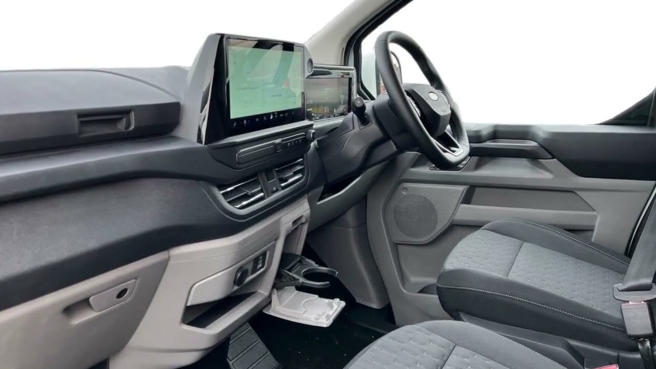 Ford Custom DCIV V710 Limited L1 PHev in Frozen White