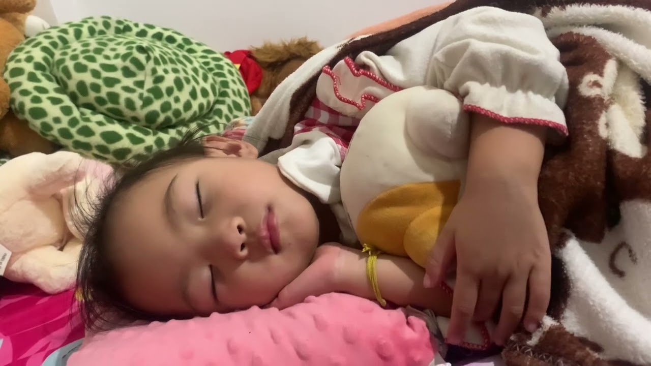 น้องเฌอลีนน์ตอนหลับ