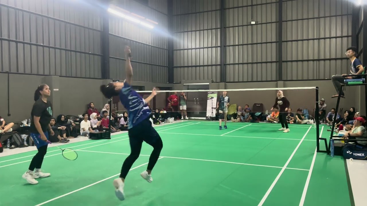 Turnamen BWS di gor Masgun - Caca/Icha VS Alna/Hilma