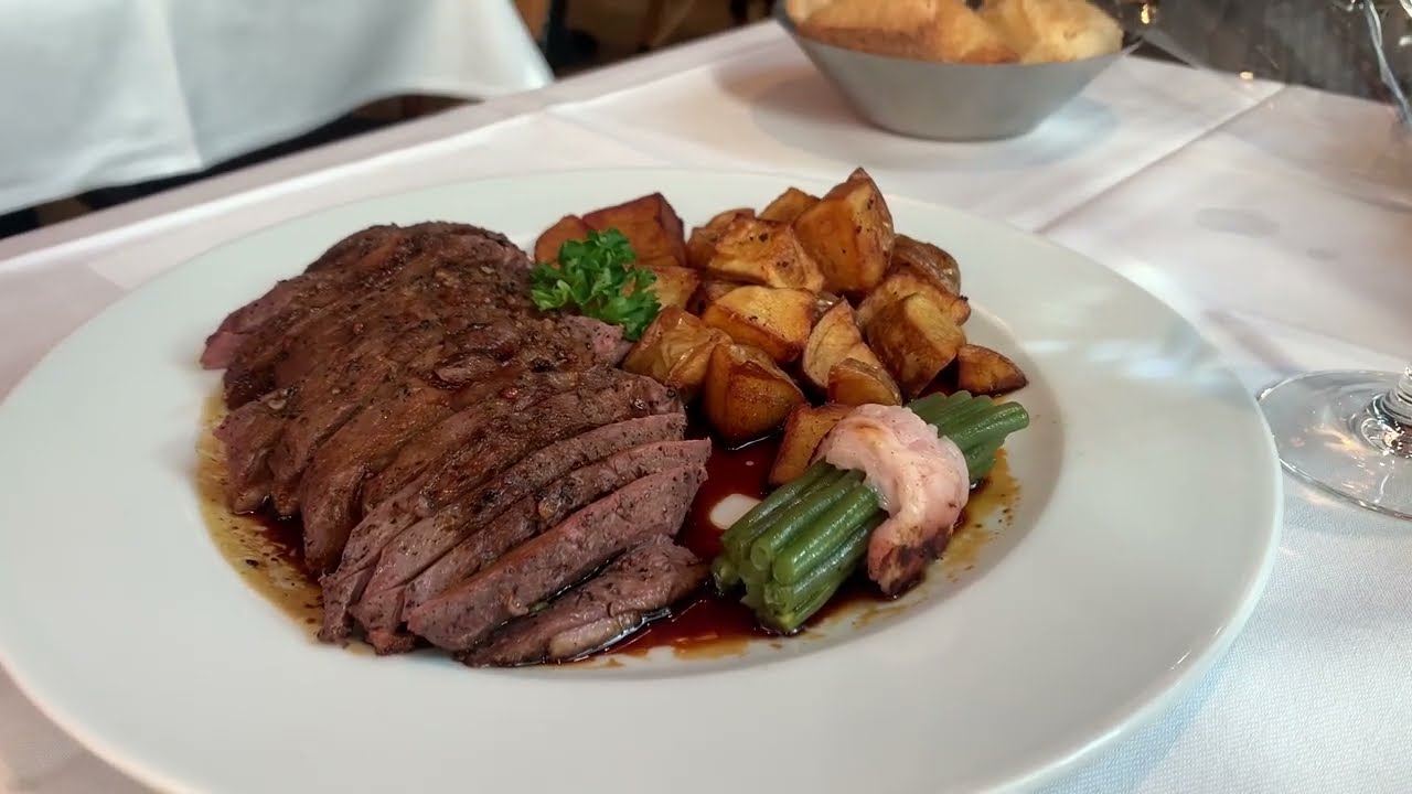 La Brasserie F&eacute;lix, une brasserie parisienne &agrave; Toulon, cr&eacute;&eacute;e par la maison Sarroche