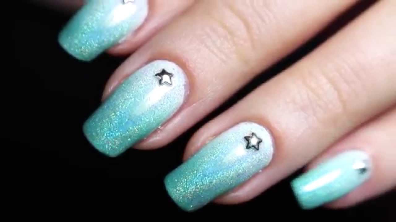 Nail art facile : Du dégradé mint et de l'holographique