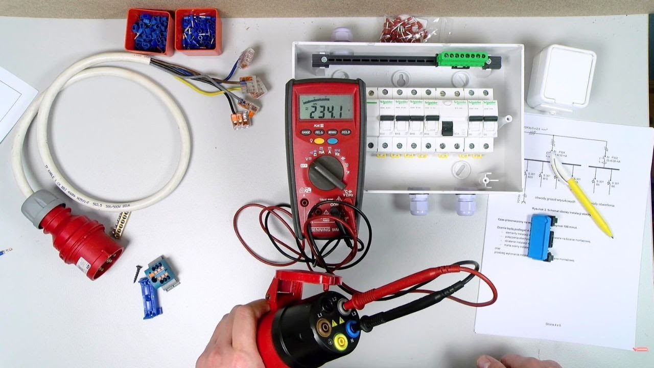 cz.3 Instalacje elektryczne - kurs elektryk - Podłączanie dwóch wyłączników rożnicowoprądowych