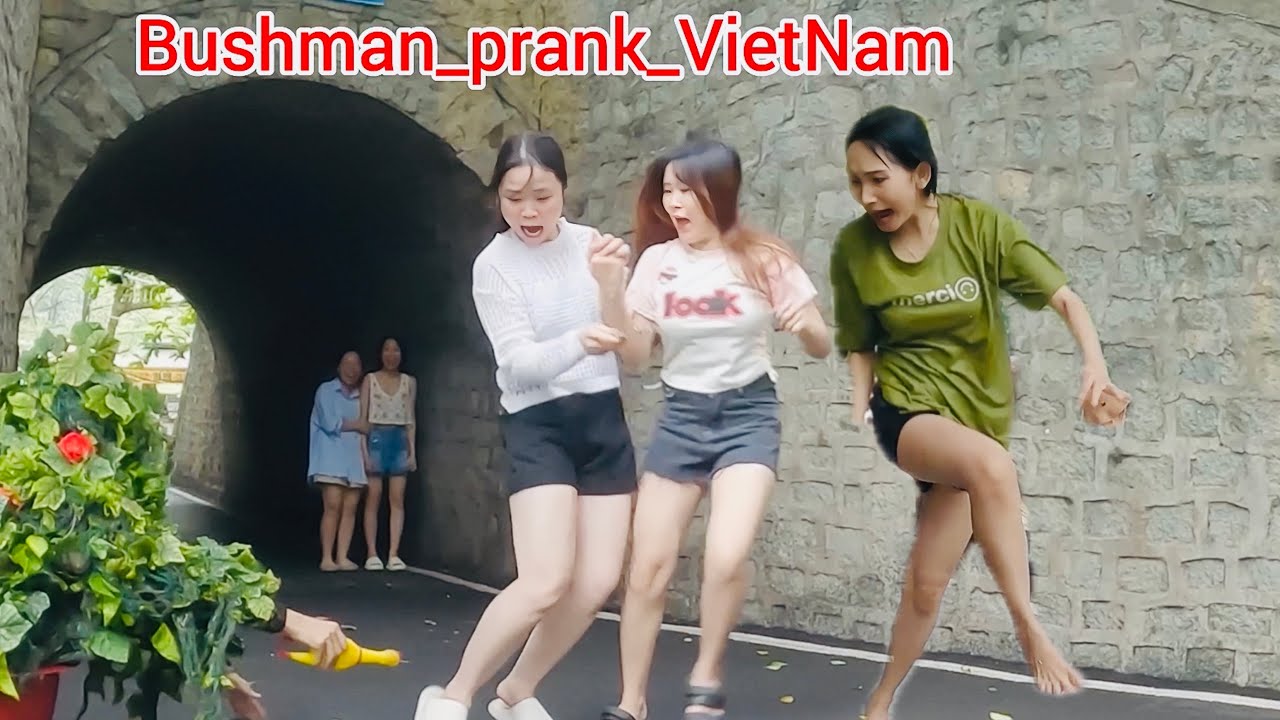Xem đi xem lại cả 100 lần vẫn không thể nhịn được cười với các Thánh Liệu này 😅😅