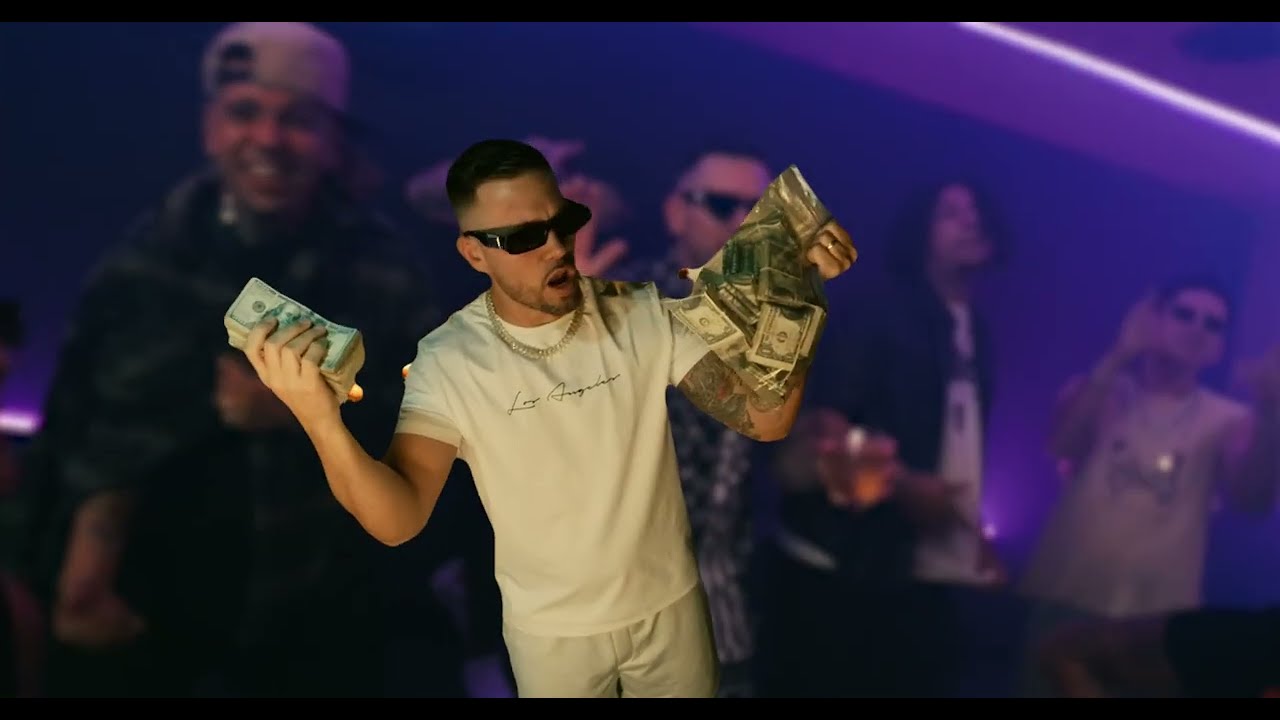 d-Mo - Fresh White Nikeys (Feat. Puru Greeny) (Music Video)