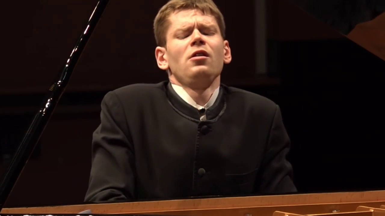 Andrey Gugnin plays Liszt : Faribolo Pasteur S.236/1