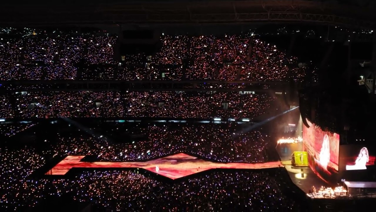 Taylor Swift - August (Live at Rio de Janeiro - Brazil - The Eras Tour - 20/11/2023)