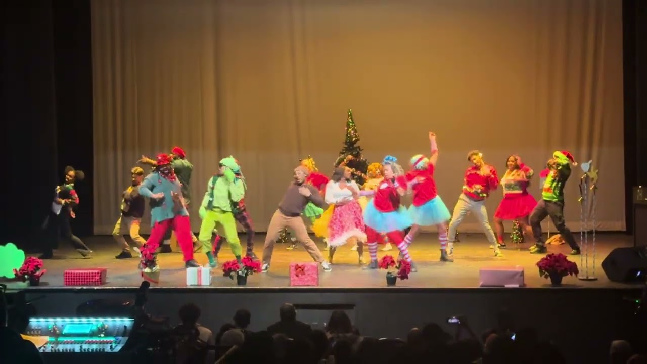 Legacy Ball awards “Chi Grinch” #Afterhours Collective 