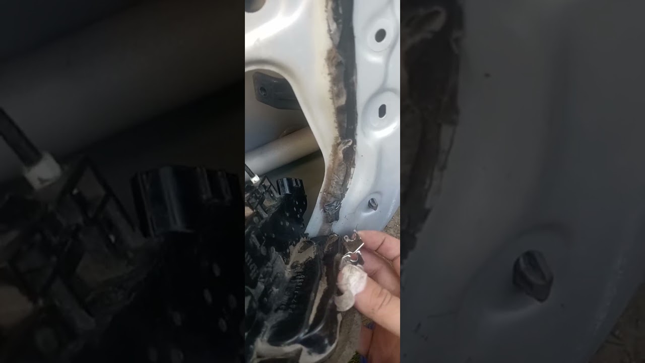 Nissan versa falla en el seguro de puerta 