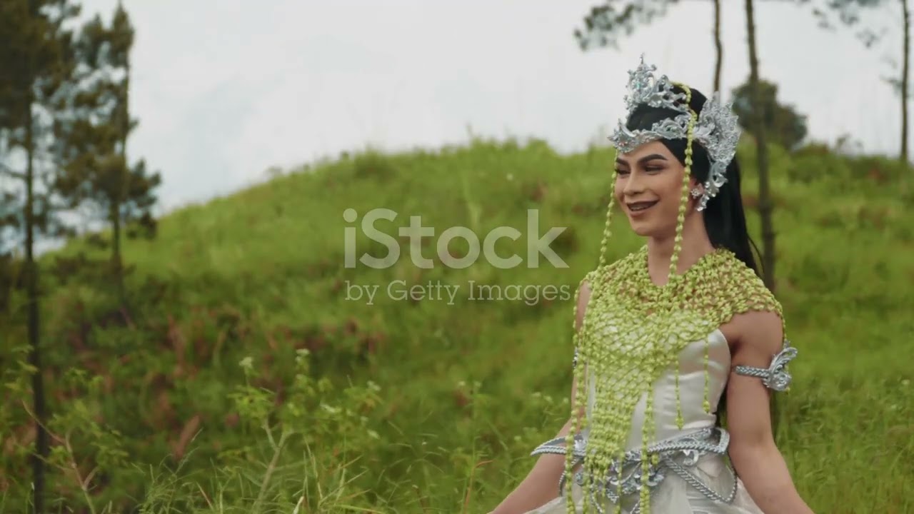 Whispers of India: Unveiling the Country's Haunted Tales #HauntedIndia #Bhangarh #DareToTravelIndia