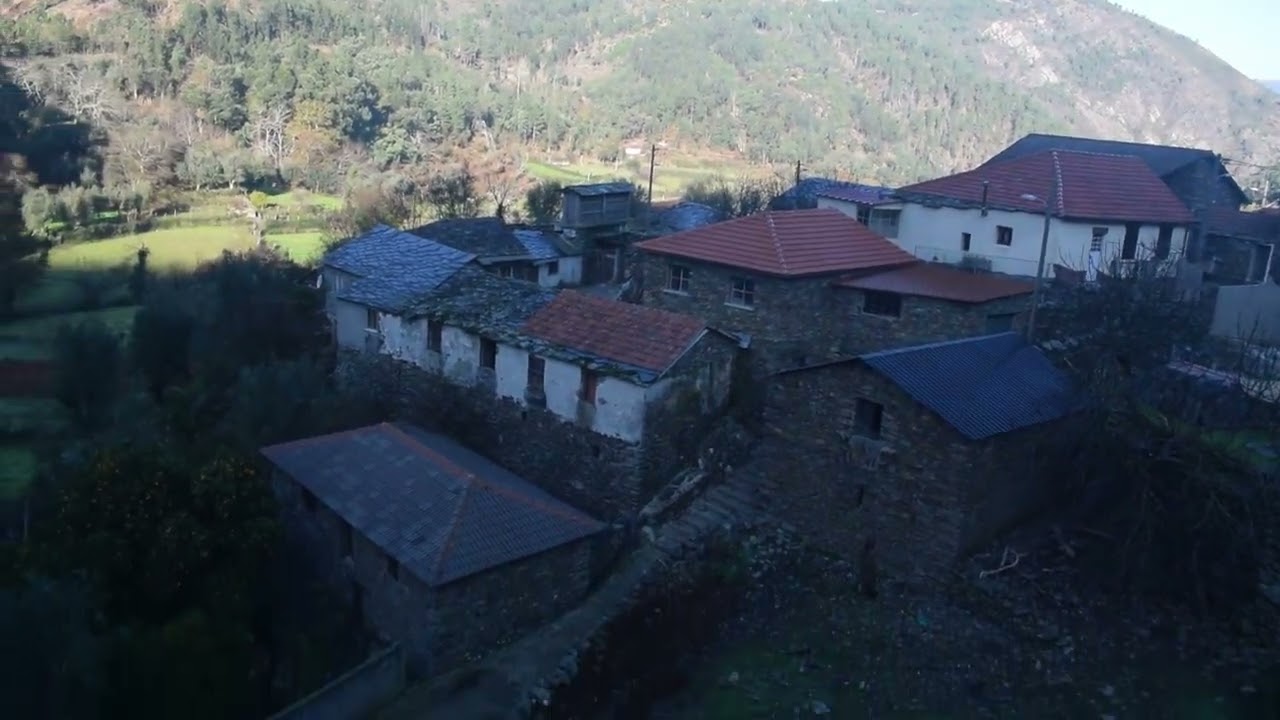 Covas do Monte-Aldeia de Portugal