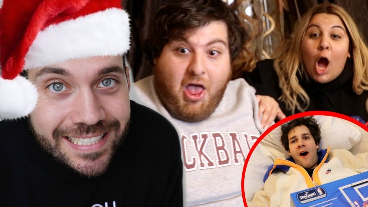 VLOGMAS GIFTS WITH THE ANTONYANS and MARIDUENAS!!