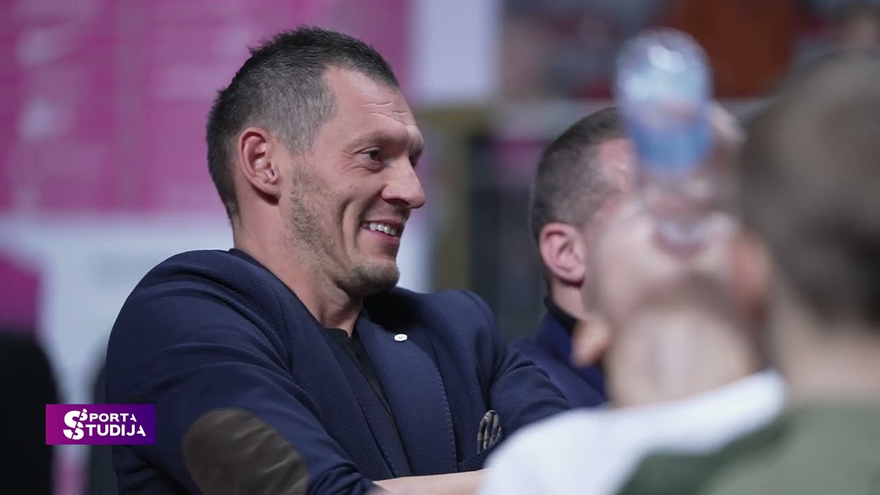 Basketbola ballīte arēnā | Sporta Studija