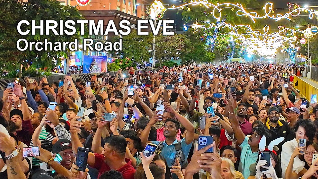 🎄 Christmas Eve on Orchard Road | Street Party & Festive Crowds #SingaporeChristmas #OrchardRoad