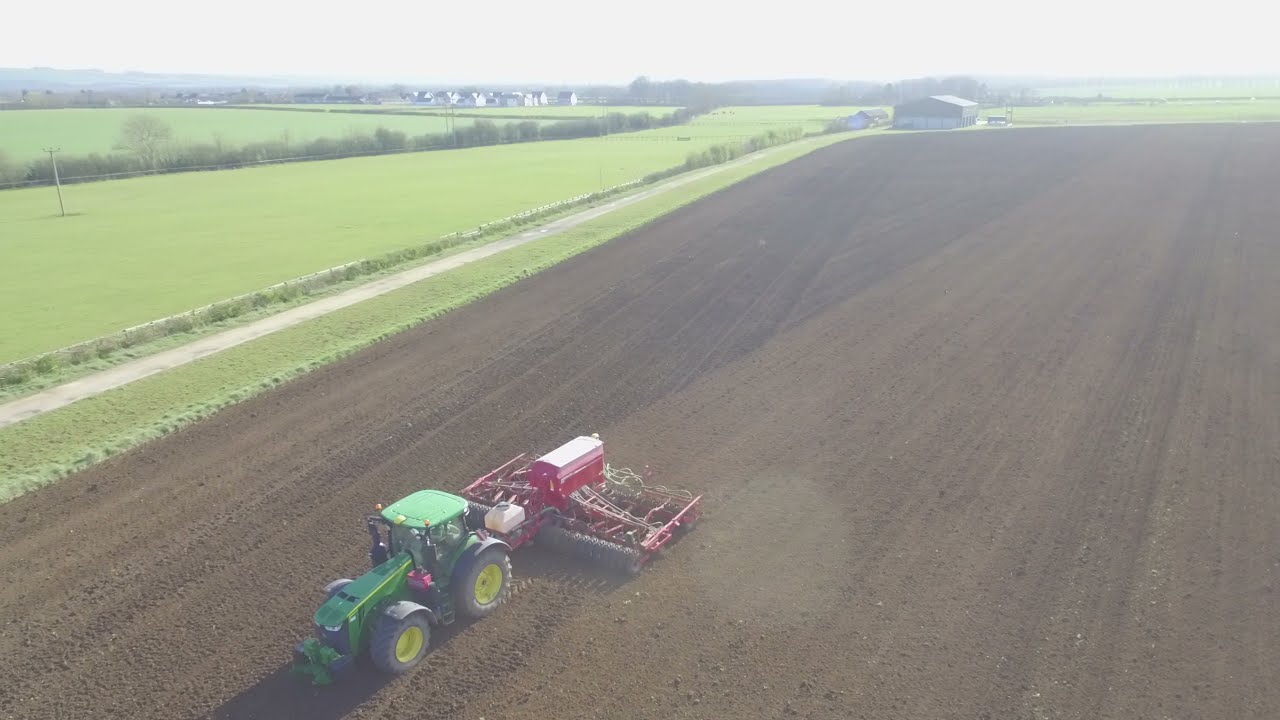 John Deere 8400r and 8 meter Horsch Sprinter #johndeere #horsch #ponsonbyfarms