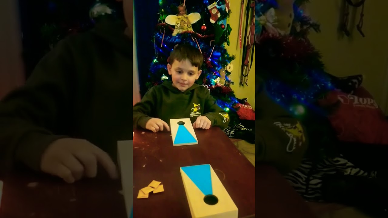 Mini bean bag toss