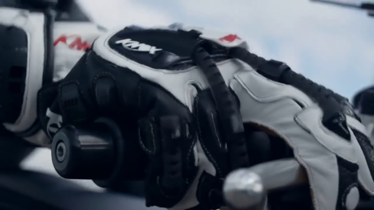 Knox handroid motorcycle gloves in action