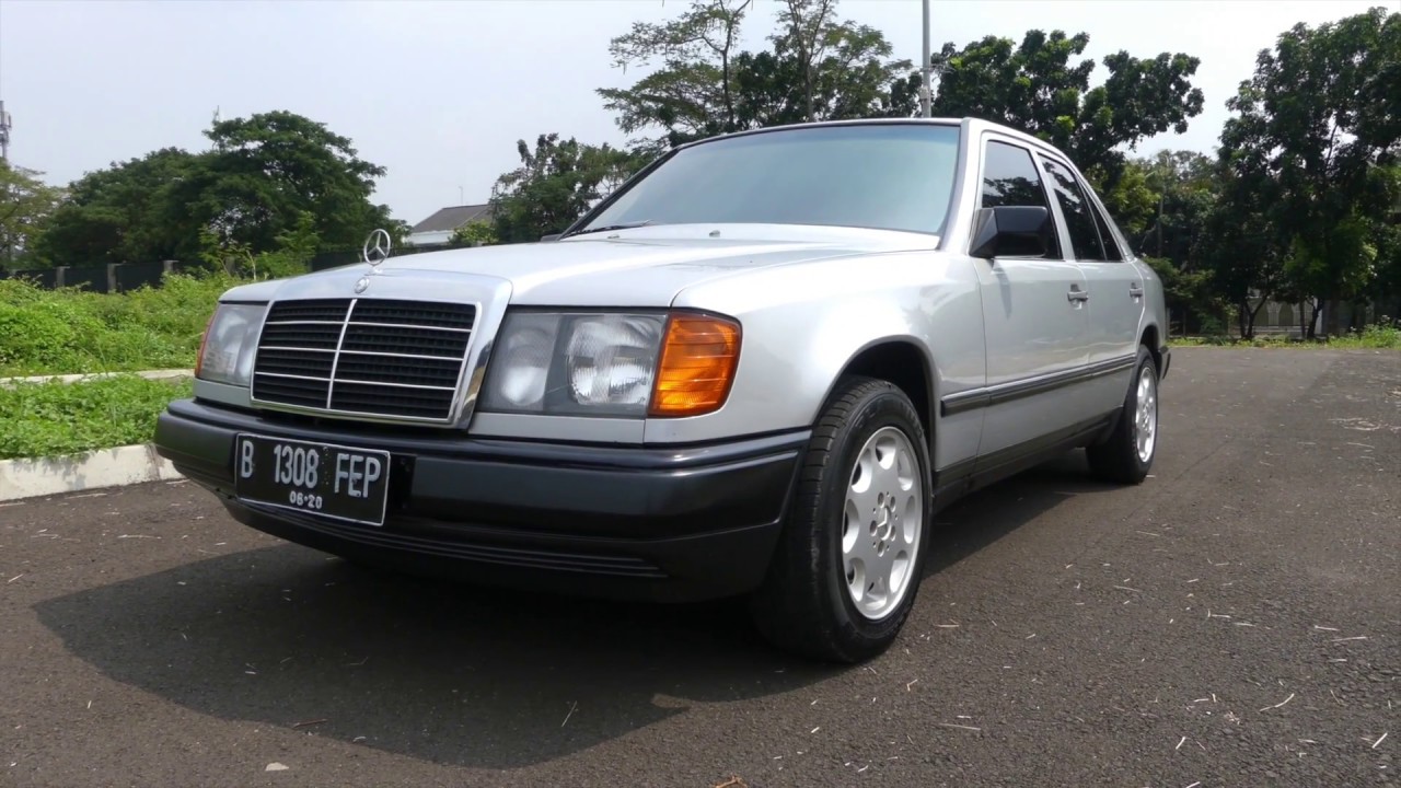 MERCEDES BENZ 300E (W124) - INDONESIA