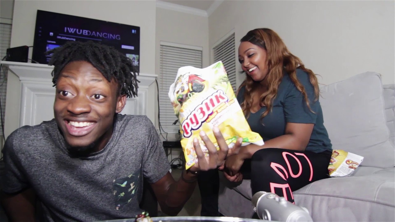 TRYING SOME WACKY RUSSIAN SNACKS!