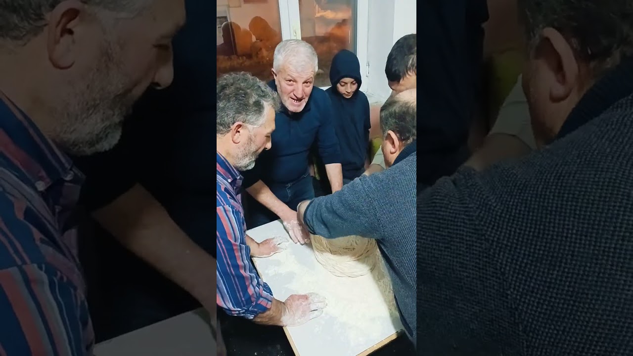 Bayburt Çatıksu köyünde İsmet Durmuş un kahvesinde tel helvası