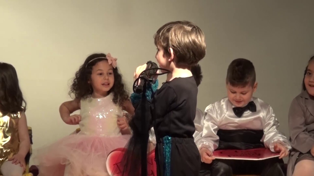 Anasınıfı Yıl Sonu Gösterisi - Yabancı Dil Gösterileri