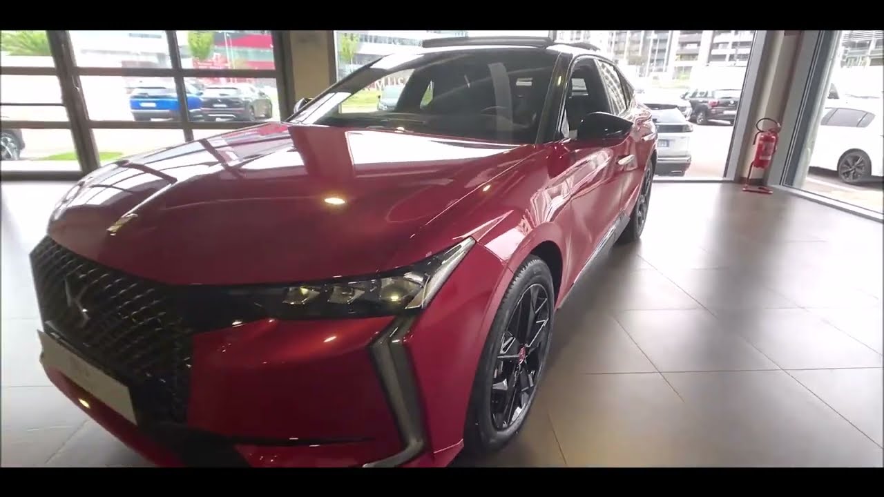 DS 4 Performance Line E-Tense - 225 HP - 2022 - Red - Salon Walk-around