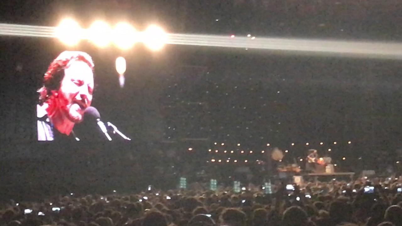 Eddie Vedder - black - tribute to Chris Cornell